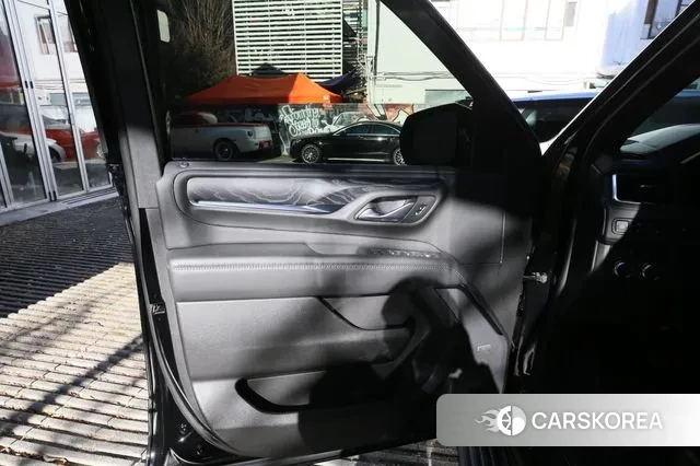 GMC Yukon 2022 Черный из Кореи, фото 6