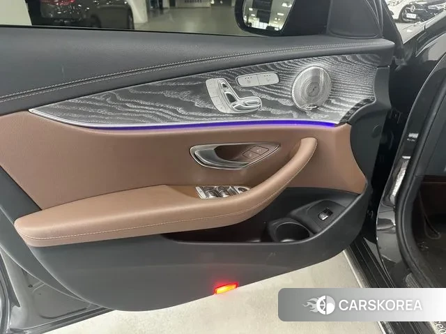 Mercedes-Benz E-Class W213 2022 Серый из Кореи, фото 6