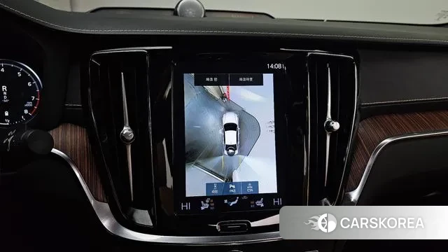 Volvo S60 3rd generation 2022 Белый из Кореи, фото 6