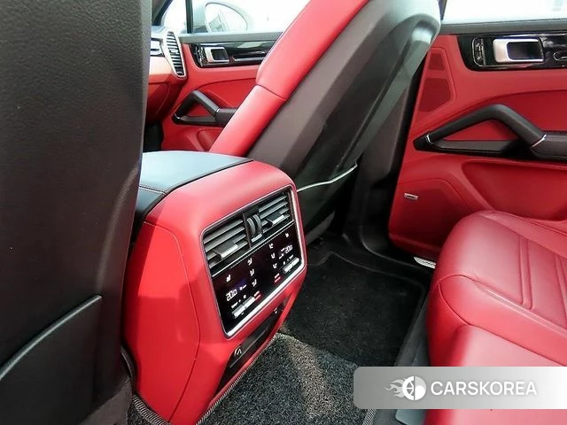 Porsche Cayenne (PO536) 2021 Жемчужный цвет из Кореи, фото 6