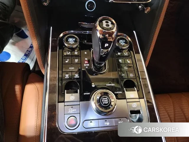 Bentley Flying Spur 3rd Generation 2021 Жемчужный цвет из Кореи, фото 6