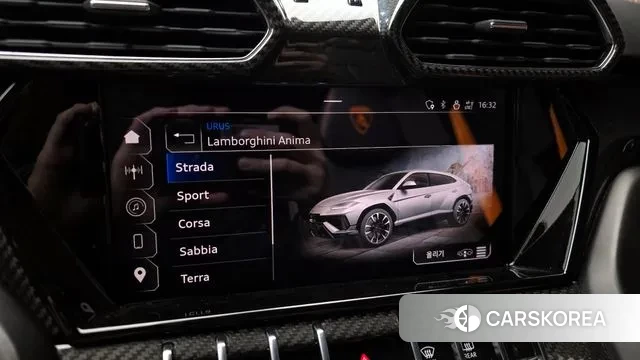 Lamborghini Urus 2024 Желтый из Кореи, фото 6