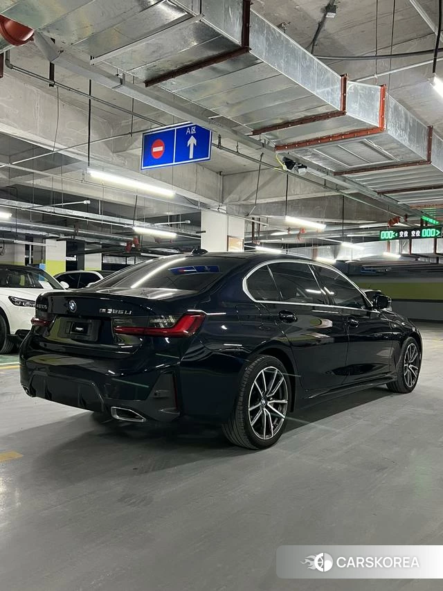 BMW 3 series 2023 Черный из Китая, фото 6