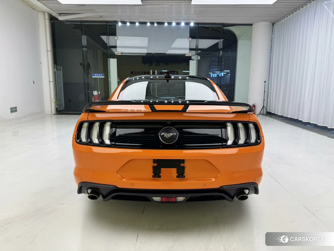 Ford Mustang 2019 Оранжевый из Китая, фото 6
