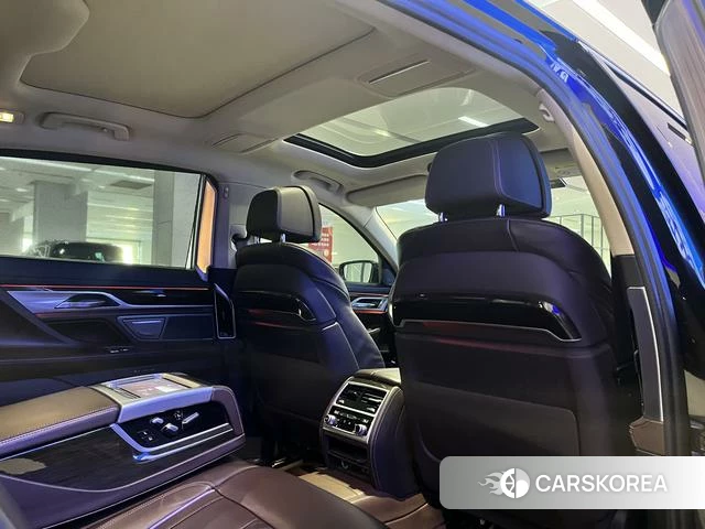 BMW 7 series 2021 Черный из Китая, фото 6