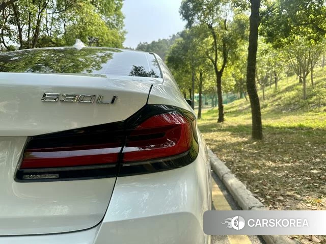 BMW 5 series 2022 Белый из Китая, фото 6