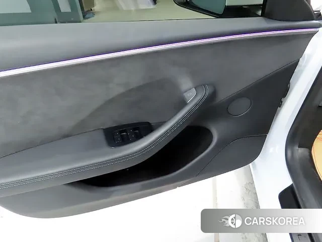 Tesla Model 3 2024 Белый из Кореи, фото 6