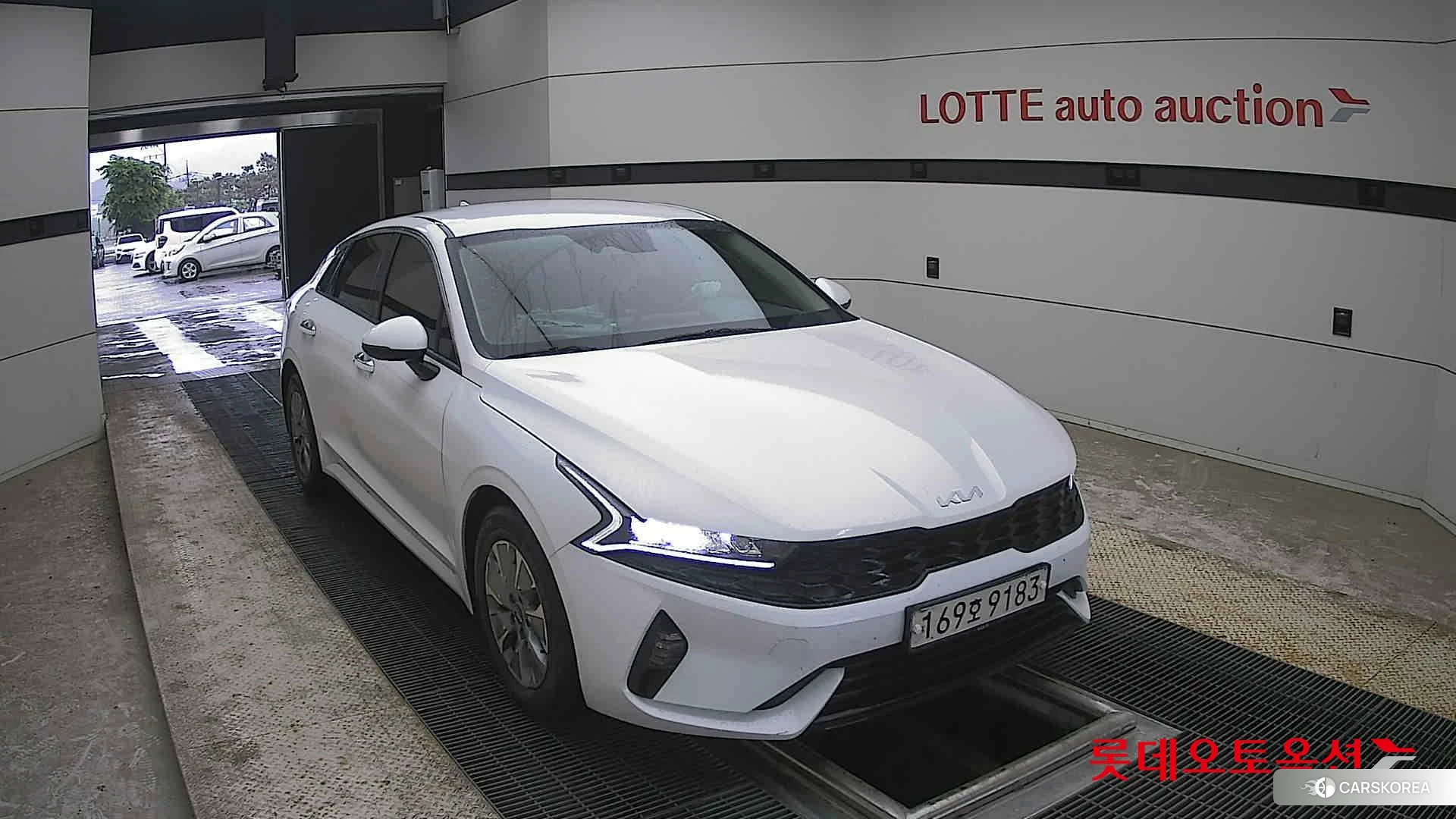 Kia K5 Hybrid 2023 Snow White Pearl (optional) из Кореи, фото 6
