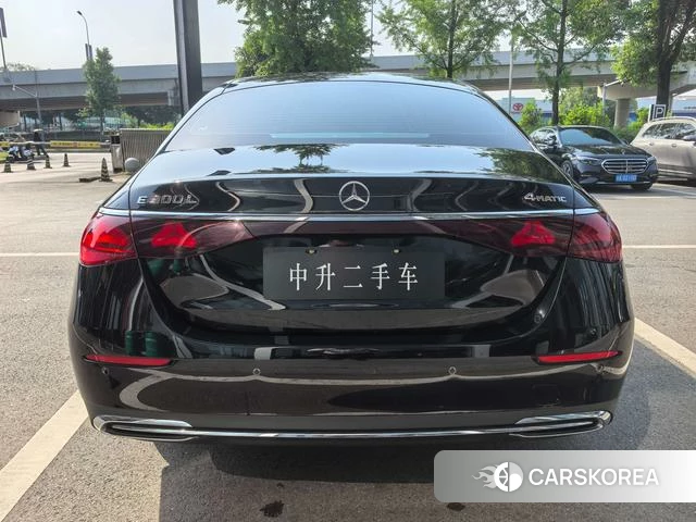 Mercedes-Benz E-class 2024 Черный из Китая, фото 6