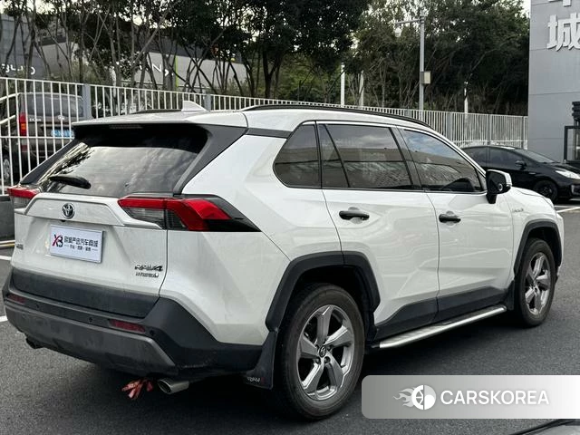 Toyota RAV4 Rongfang 2023 Белый из Китая, фото 6