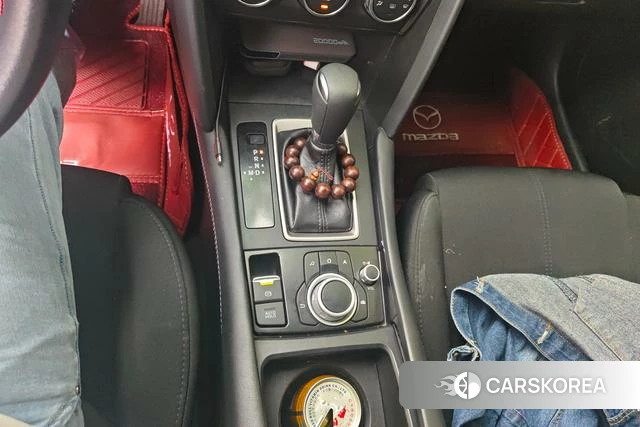 Mazda CX-4 2023 Белый из Китая, фото 6