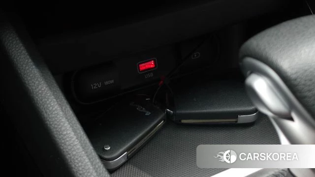 Kia The New K3 2nd generation 2023 Белый из Кореи, фото 6