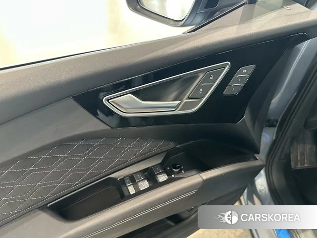Audi Q4 e-tron 2023 Синий из Китая, фото 6