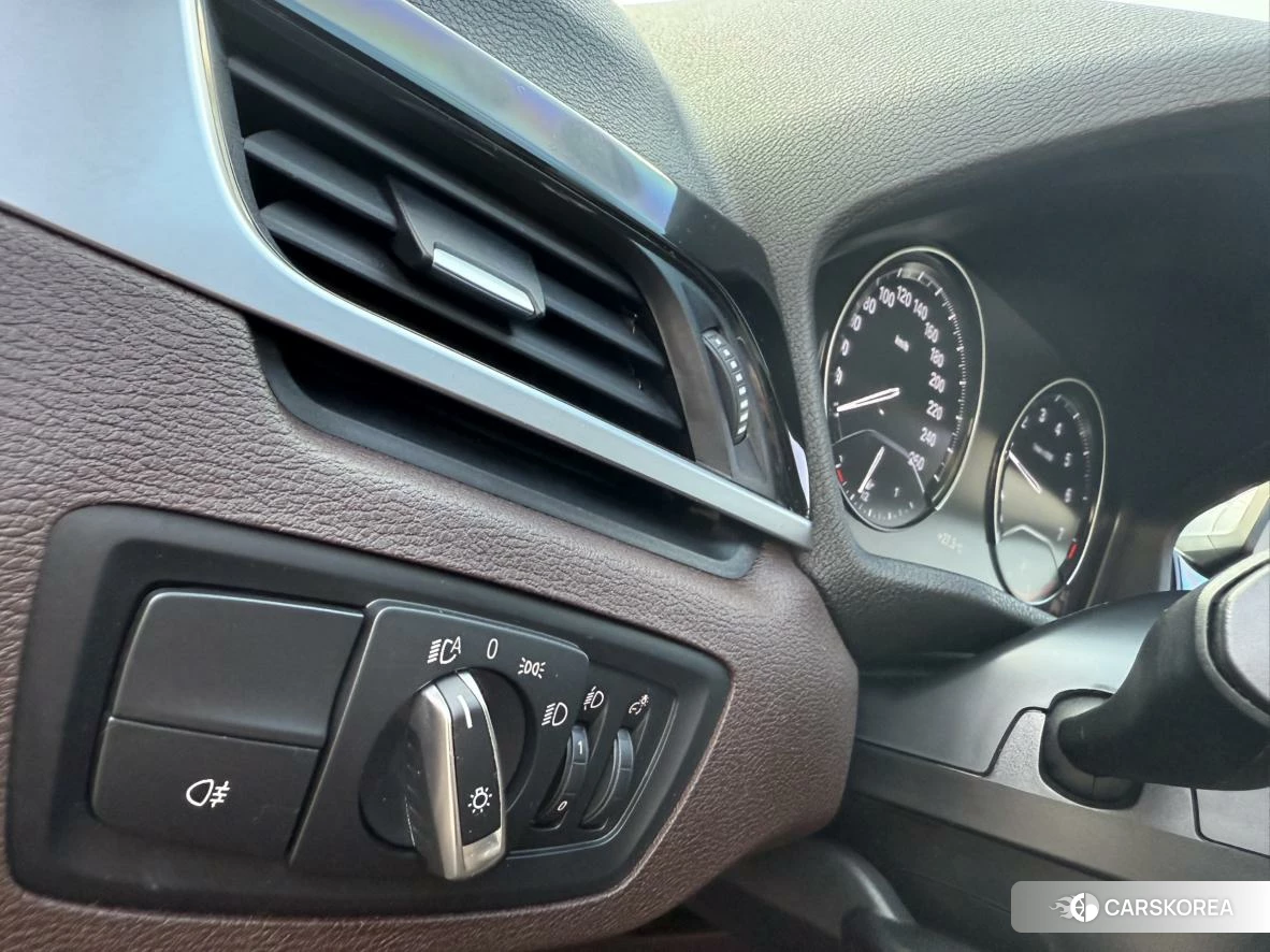 BMW X1 2021 Темно-серый из Китая, фото 6