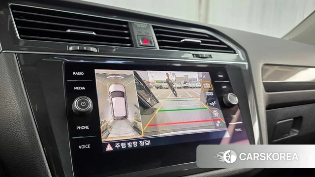 Volkswagen Tiguan Allspace 2020 Белый из Кореи, фото 6