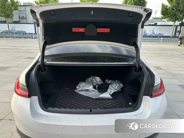 BMW i3 2024 Белый из Китая, фото 6
