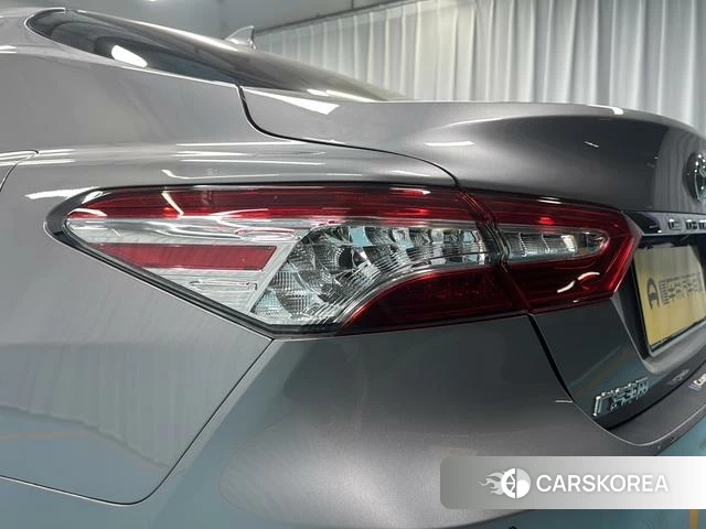 Toyota Camry 2023 Серебристо-серый из Китая, фото 6