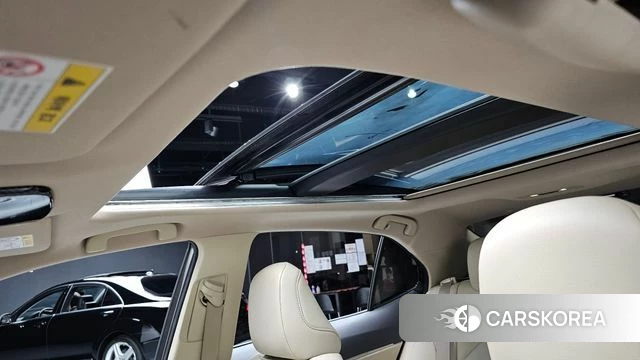 Toyota Camry (XV70) 2018 Коричневый из Кореи, фото 6