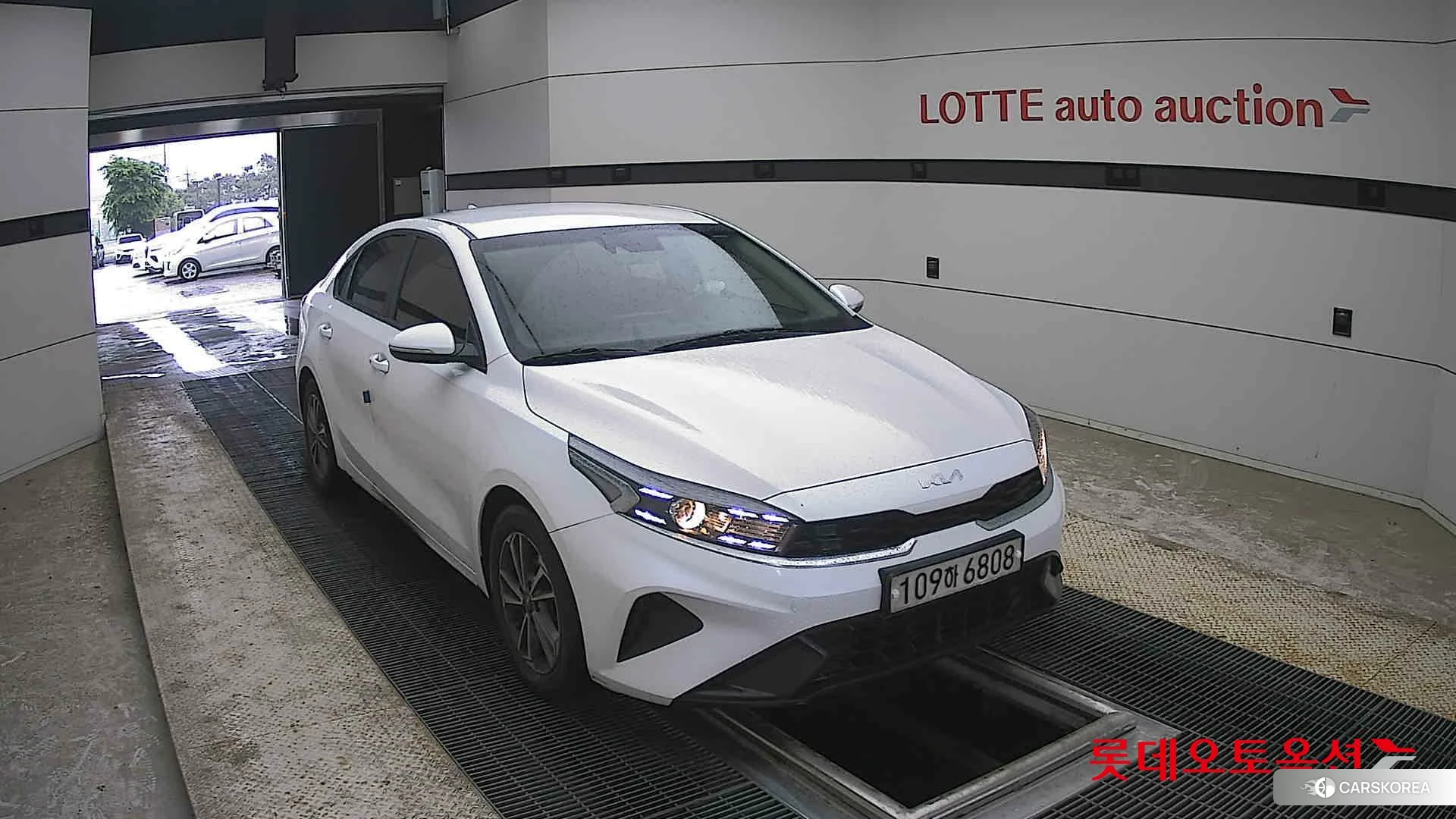 Kia K3 2022 Белый из Кореи, фото 6