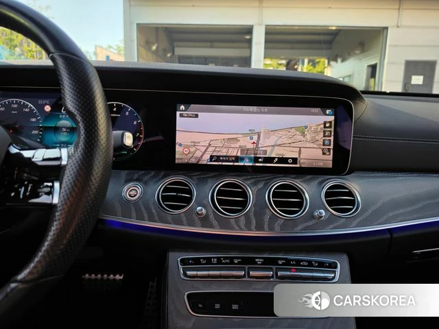 Mercedes-Benz E-Class W213 2022 Черный из Кореи, фото 6