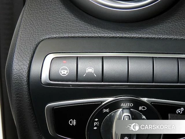 Mercedes-Benz C-Class W205 2021 Белый из Кореи, фото 6