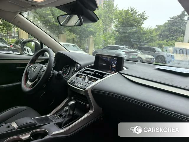 Lexus NX 2021 Серебристо-серый из Китая, фото 6