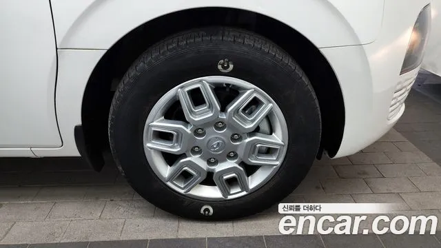 Hyundai Staria 2023 Белый из Кореи, фото 6