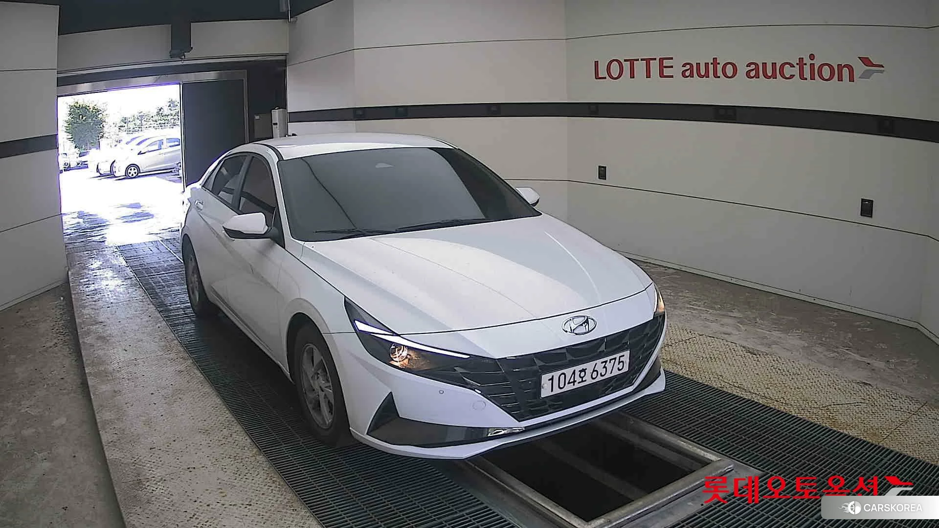 Hyundai Avante 2021 Polar White из Кореи, фото 6