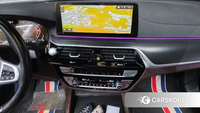 BMW 5 Series (G30) 2022 Белый из Кореи, фото 6