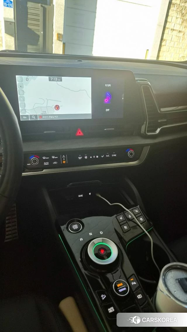 Kia Sportage 5th Generation Hybrid 2023 Белый из Кореи, фото 6
