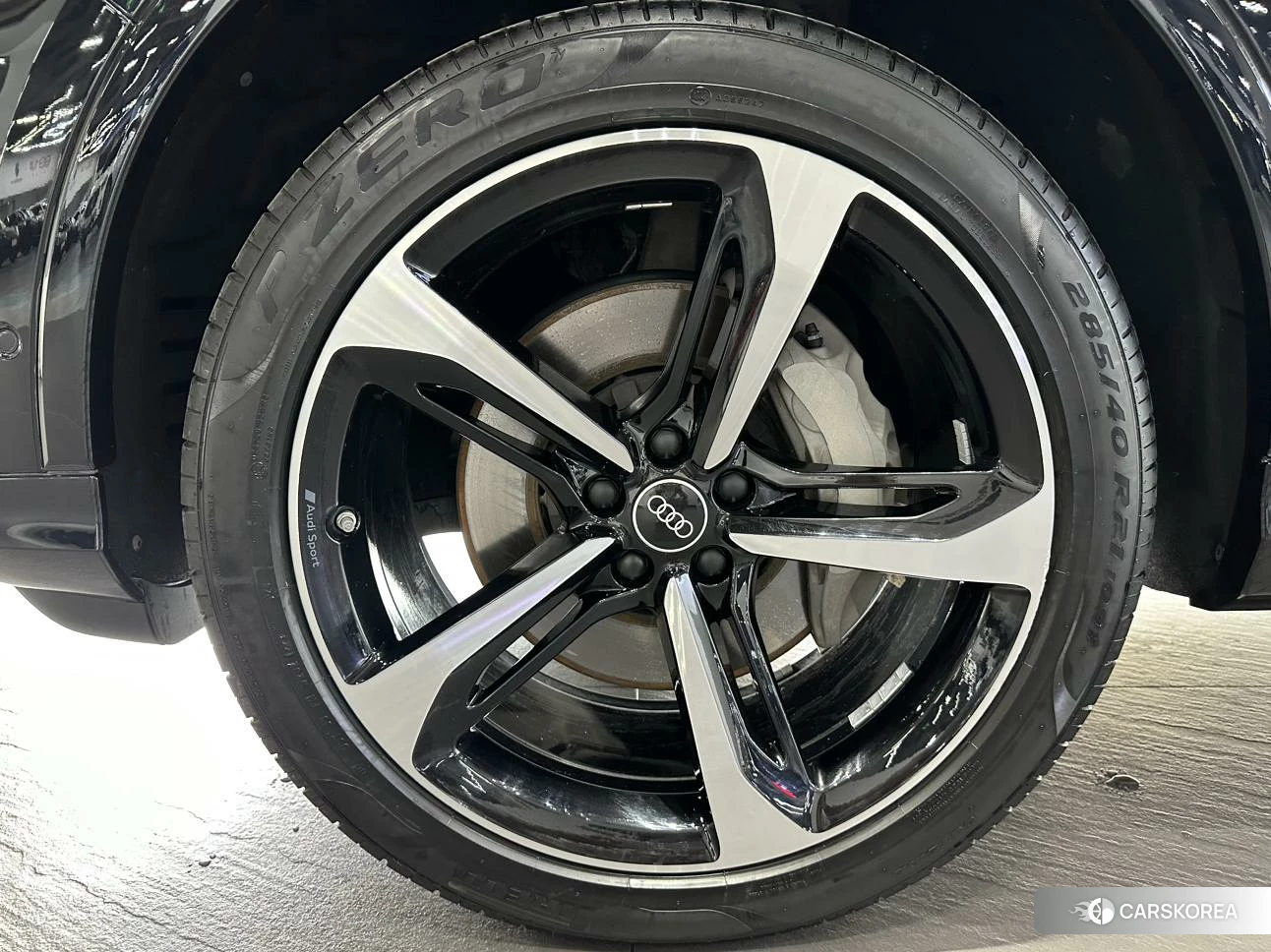 Audi Q7 2020 Черный из Китая, фото 6