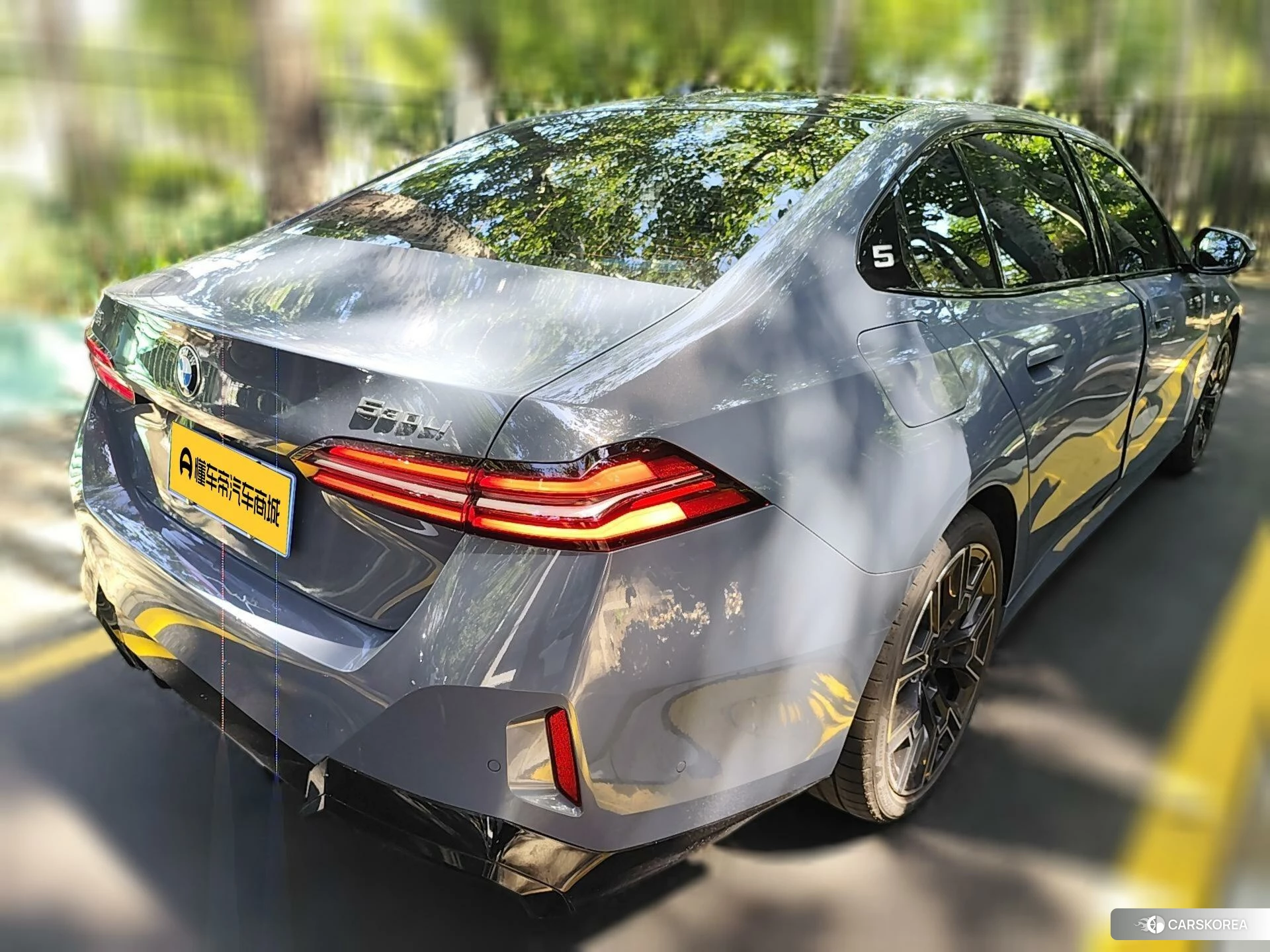 BMW 5 series 2024 Синий из Китая, фото 6