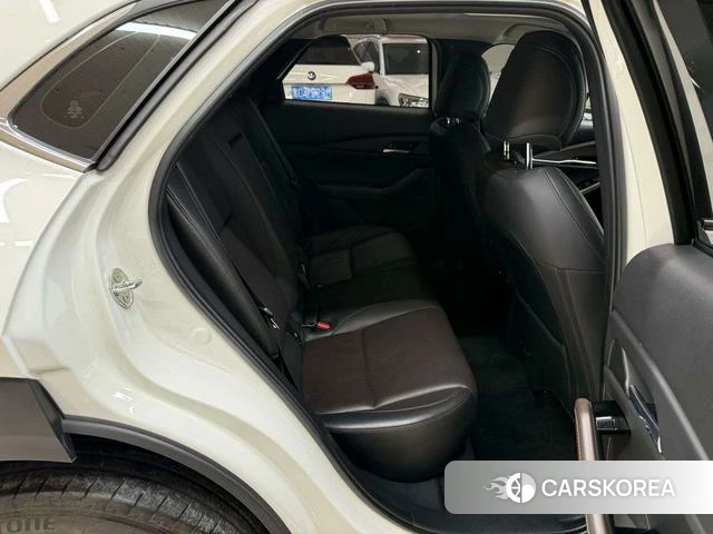 Mazda CX-30 2023 Белый из Китая, фото 6
