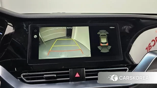 Kia Niro Plus 2023 Серебряный из Кореи, фото 6