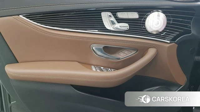 Mercedes-Benz E-Class W213 2021 Черный из Кореи, фото 6