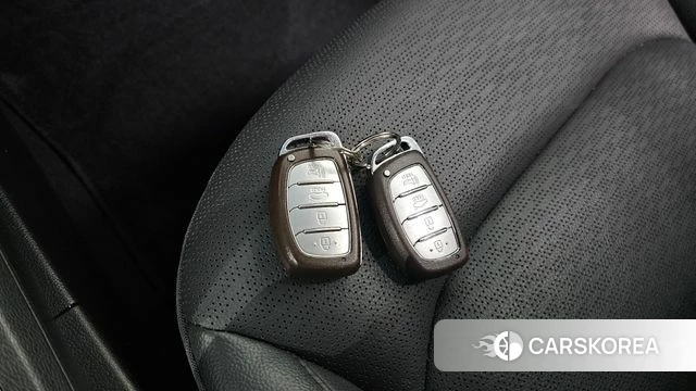 Hyundai The New Avante AD 2019 Белый из Кореи, фото 6
