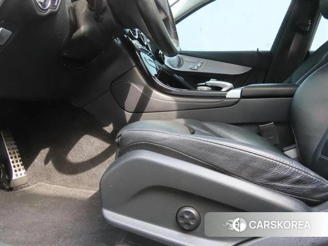 Mercedes-Benz GLC-Class X253 2018 Белый из Кореи, фото 6