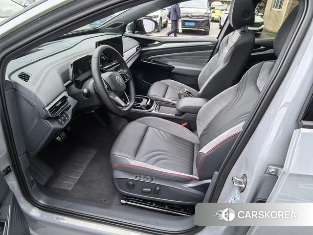 Volkswagen ID.4 CROZZ 2024 Серебристо-серый из Китая, фото 6