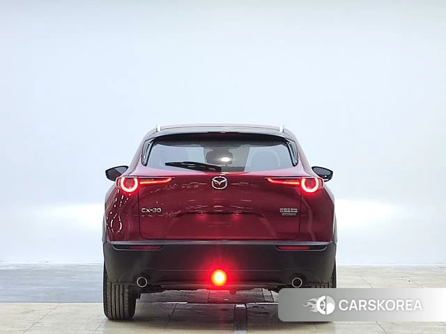 Mazda CX-30 2021 Красный из Китая, фото 6
