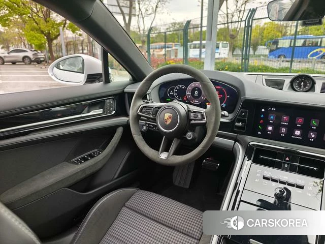 Porsche Panamera 2026 Белый из Китая, фото 6