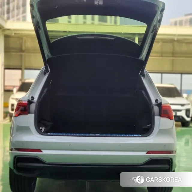 Audi Q3 (F3) 2025 Белый из Кореи, фото 6