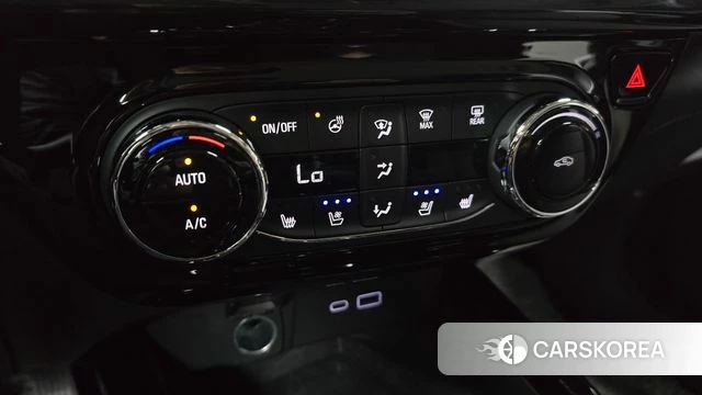 Chevrolet (GM Daewoo) Trax Crossover 2023 Черный из Кореи, фото 6