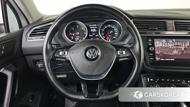 Volkswagen Tiguan second Generation 2020 Белый из Кореи, фото 6