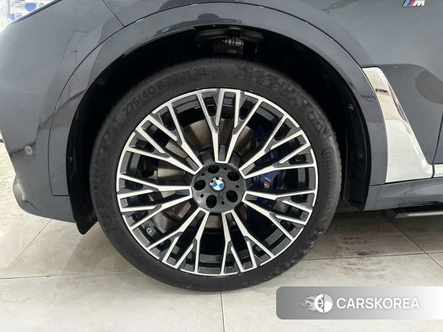 BMW X7 2022 Темно-серый из Китая, фото 6