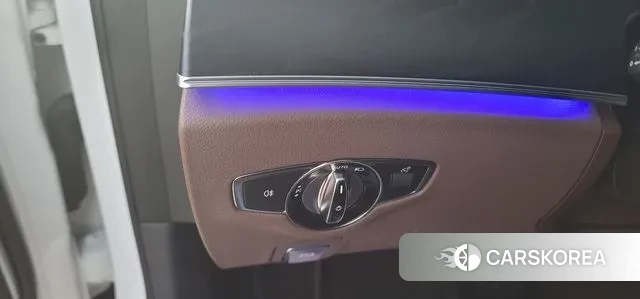 Mercedes-Benz E-Class W213 2023 Белый из Кореи, фото 6