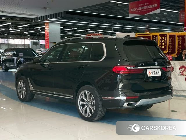 BMW X7 2021 Черный из Китая, фото 6