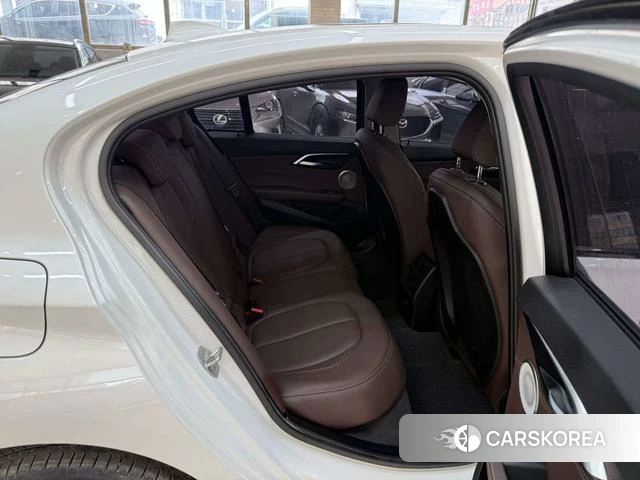 BMW 1 series 2022 Белый из Китая, фото 6
