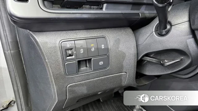 Hyundai Staria 2022 Серебряный из Кореи, фото 6