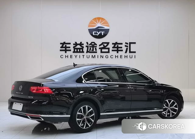 Volkswagen Magotan 2022 Черный из Китая, фото 6