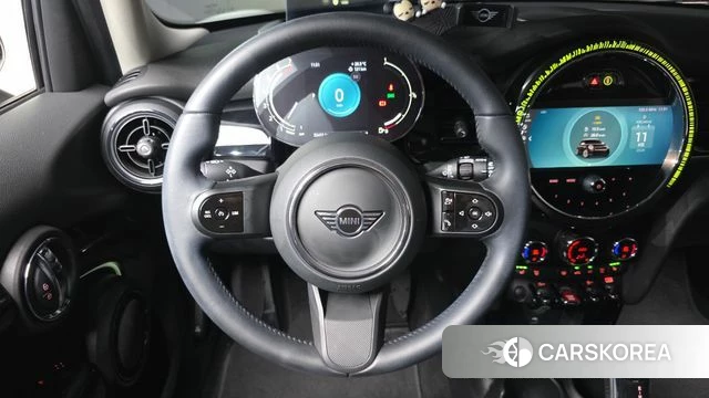 Mini Cooper 2023 Белый из Кореи, фото 6